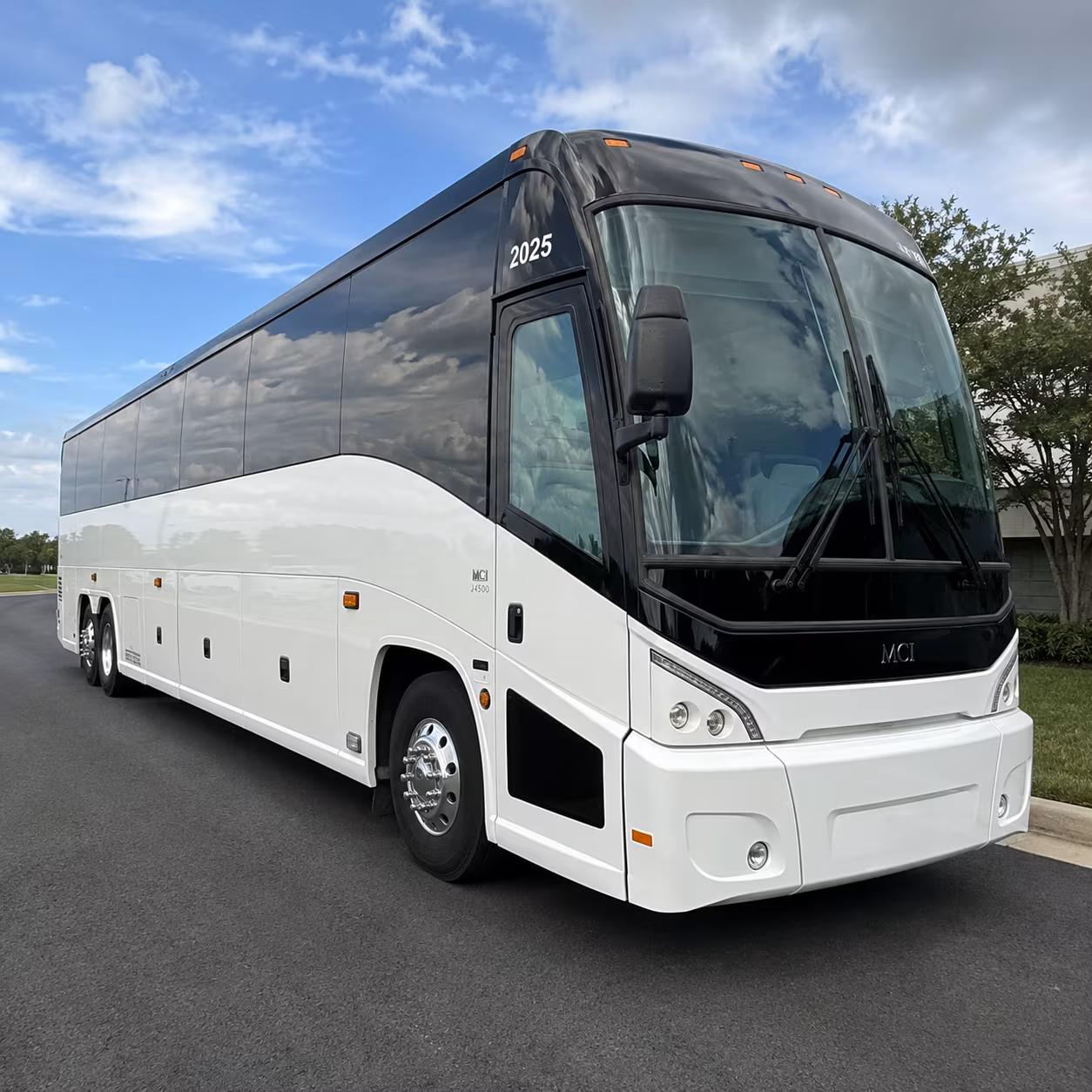 employee shuttle buses for unc and hospital campus transfers