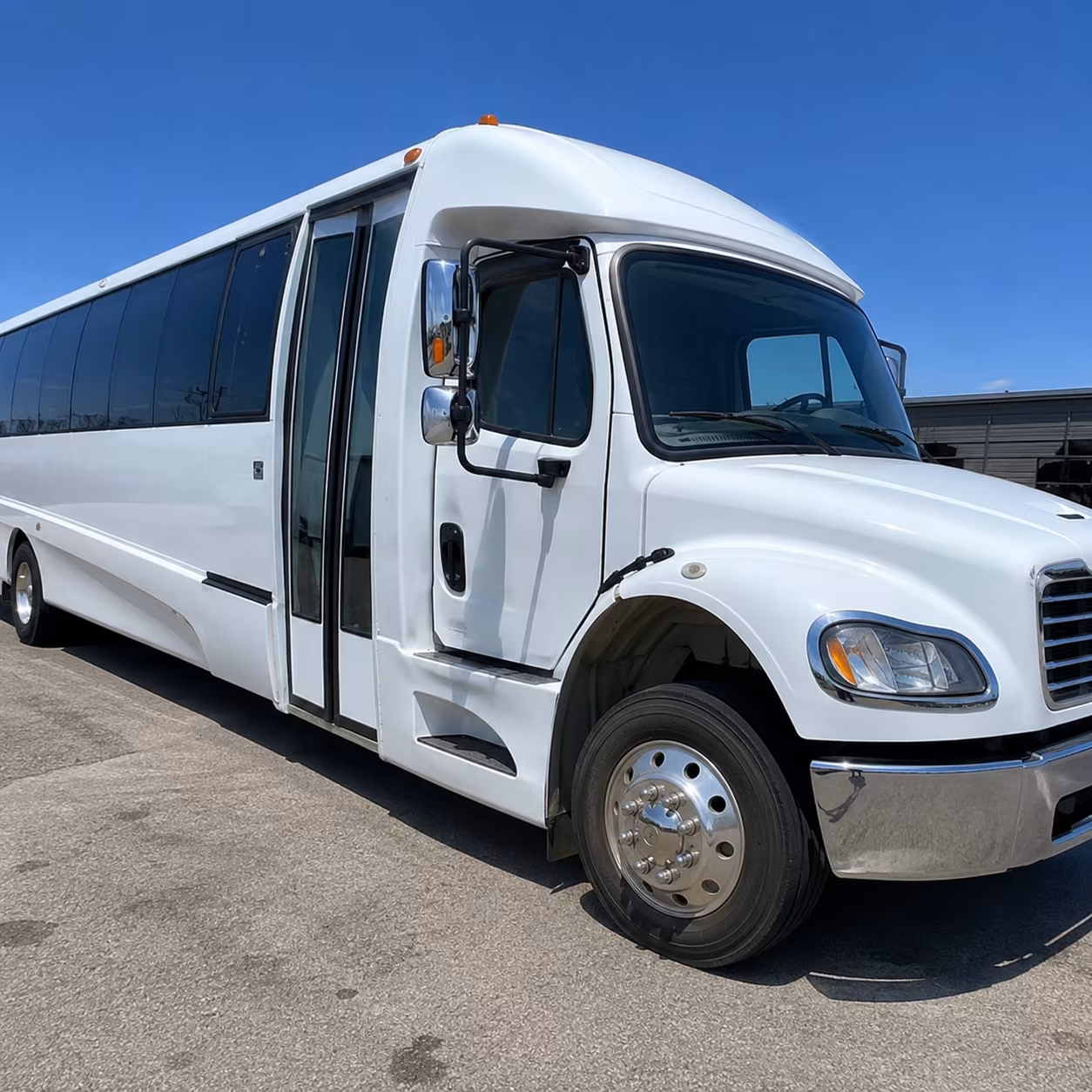minibus rentals for small prom groups around chapel hill